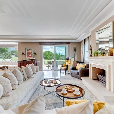 Luxurious 7 Bdrm Frontline Golf - Aloha Gardens